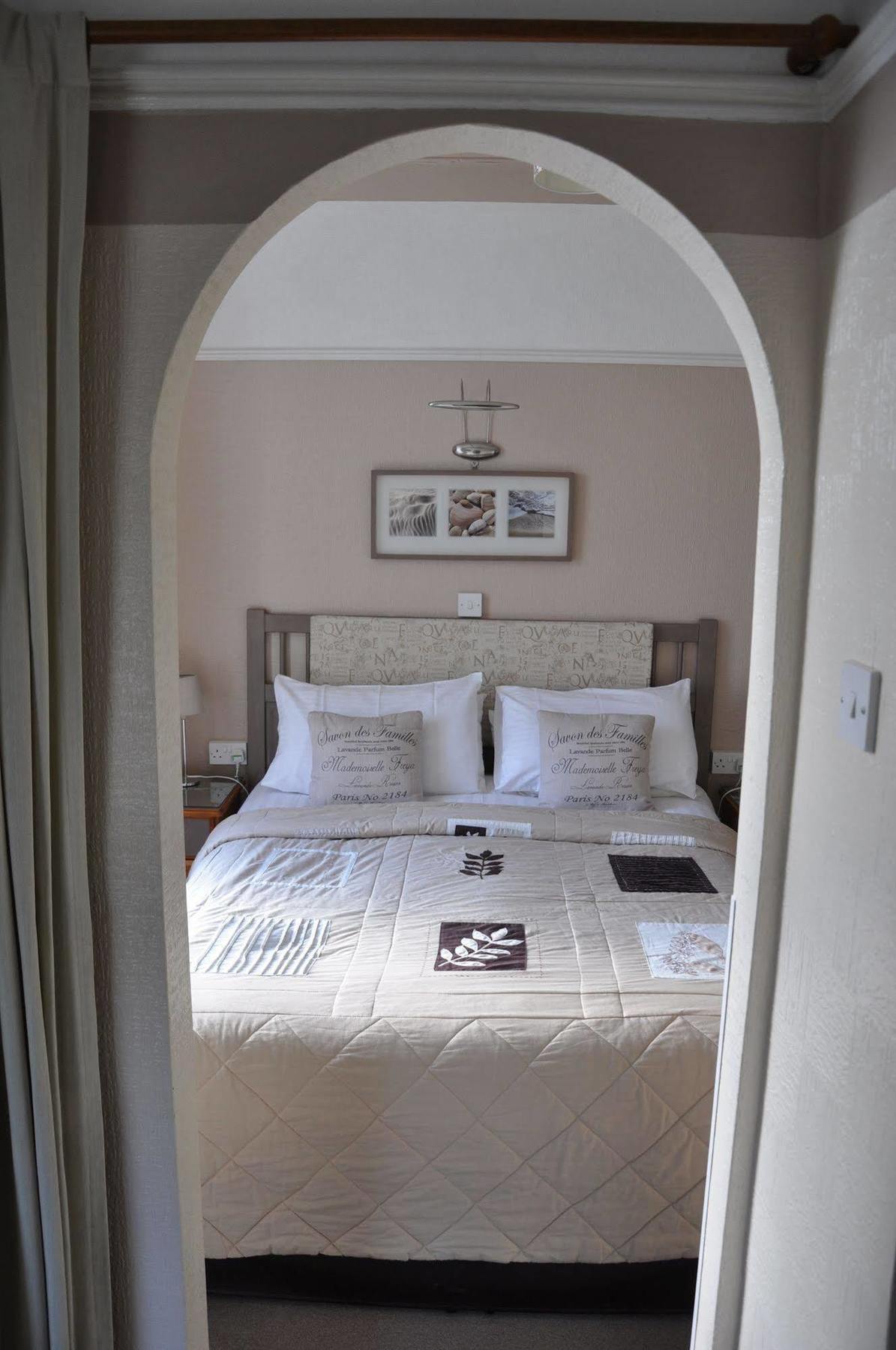 Abbeyfield Vintage Style Boutique B&B トーキー エクステリア 写真