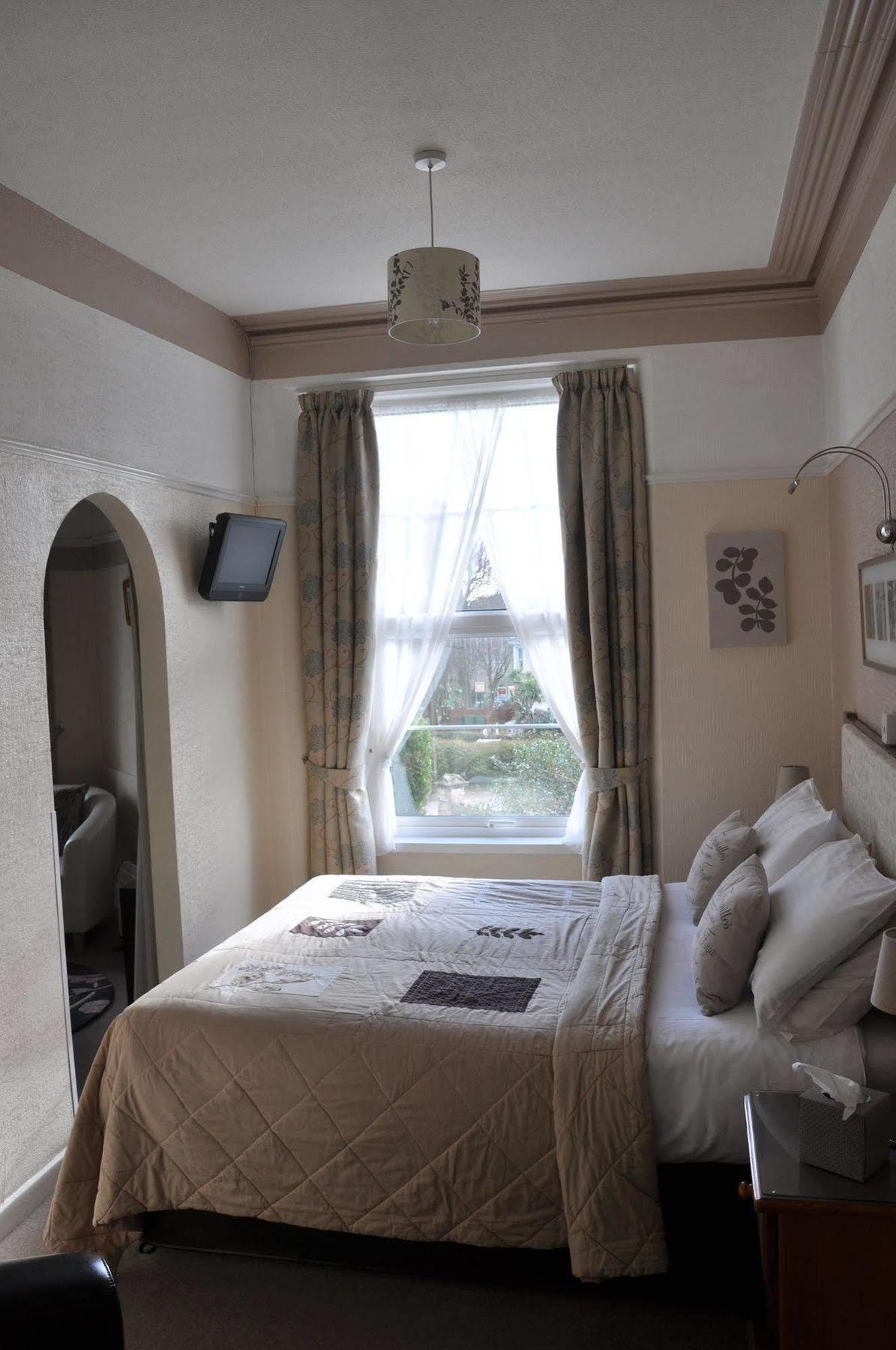 Abbeyfield Vintage Style Boutique B&B トーキー エクステリア 写真