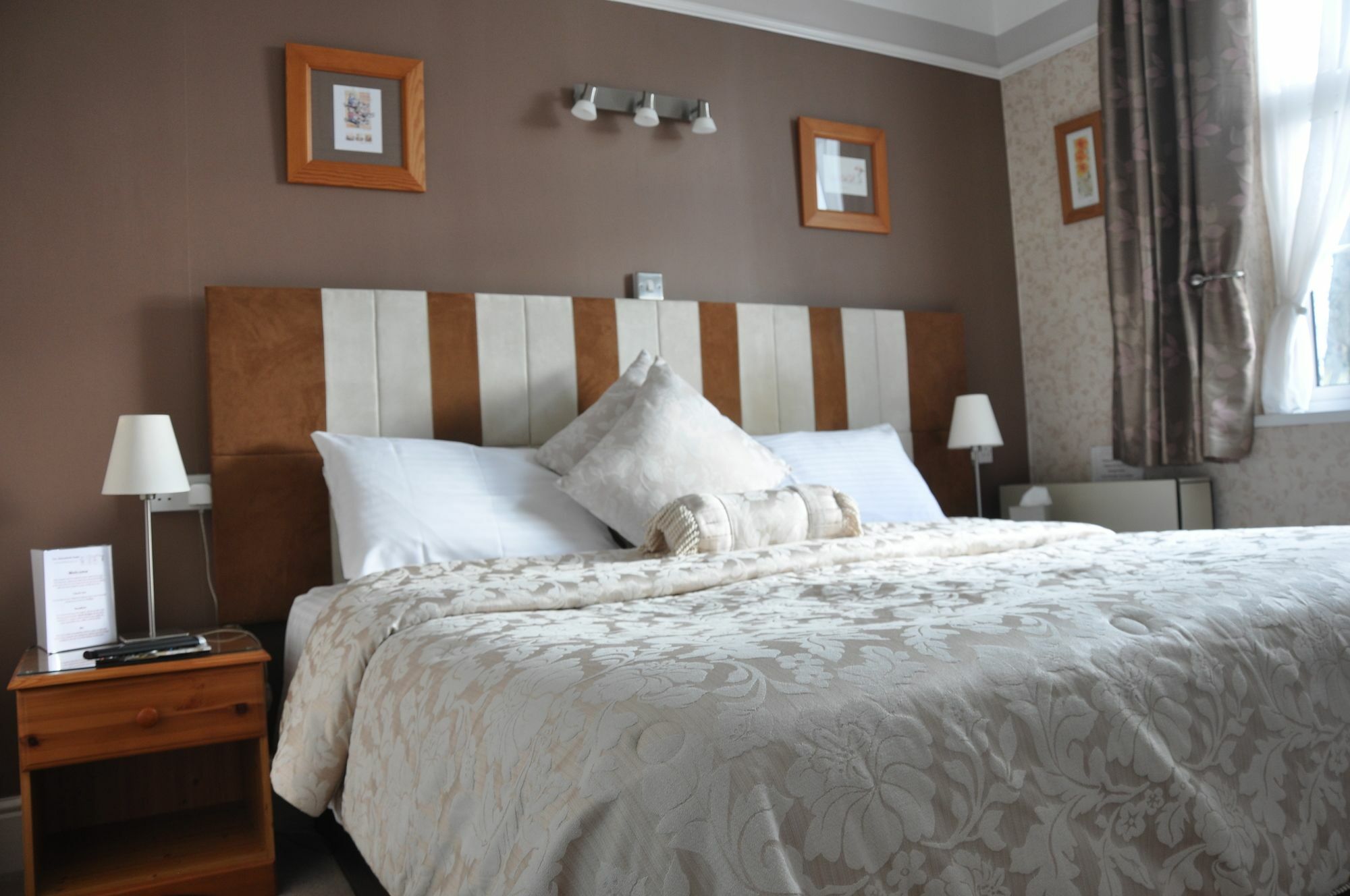 Abbeyfield Vintage Style Boutique B&B トーキー エクステリア 写真